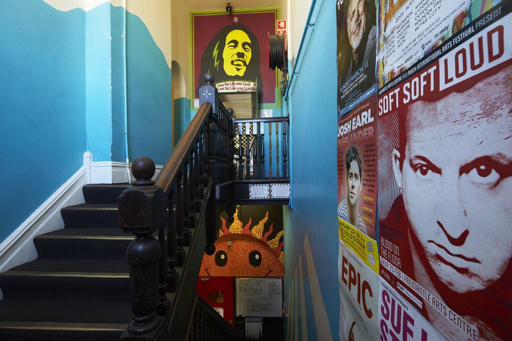 Old Fire Station Backpackers Hostel Περθ Εξωτερικό φωτογραφία